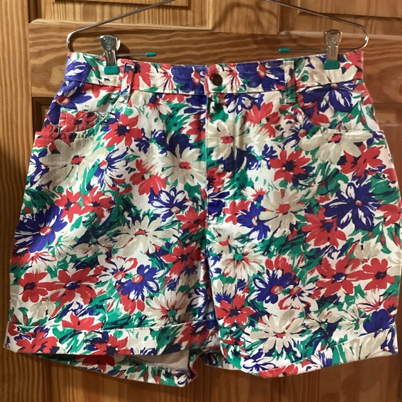 Vivaldi Jeanswear Pants - Vivaldi Jeanswear Vintage Women’s Floral Denim Shorts, size 16